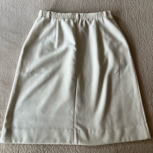 Vintage 80s Cream Pencil Skirt – Oui Petites by Tan Jay XS/S - Picture 9 of 11